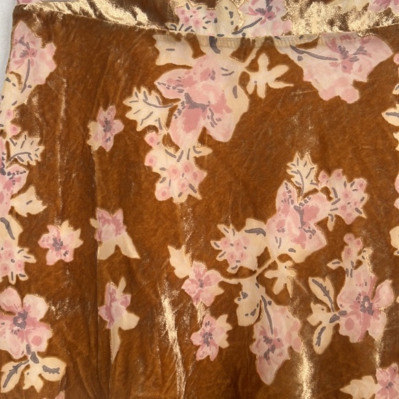 Free People Margaux Velvet Floral Mini Skirt 10 - Picture 7 of 16